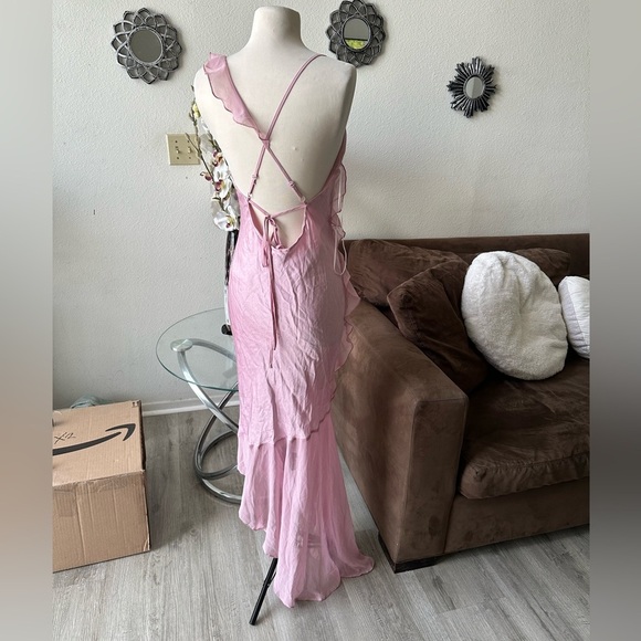 TOPSHOP Asymmetrical Frill Maxi Dress a strappy back and ruffled chiffon accents - Picture 7 of 7